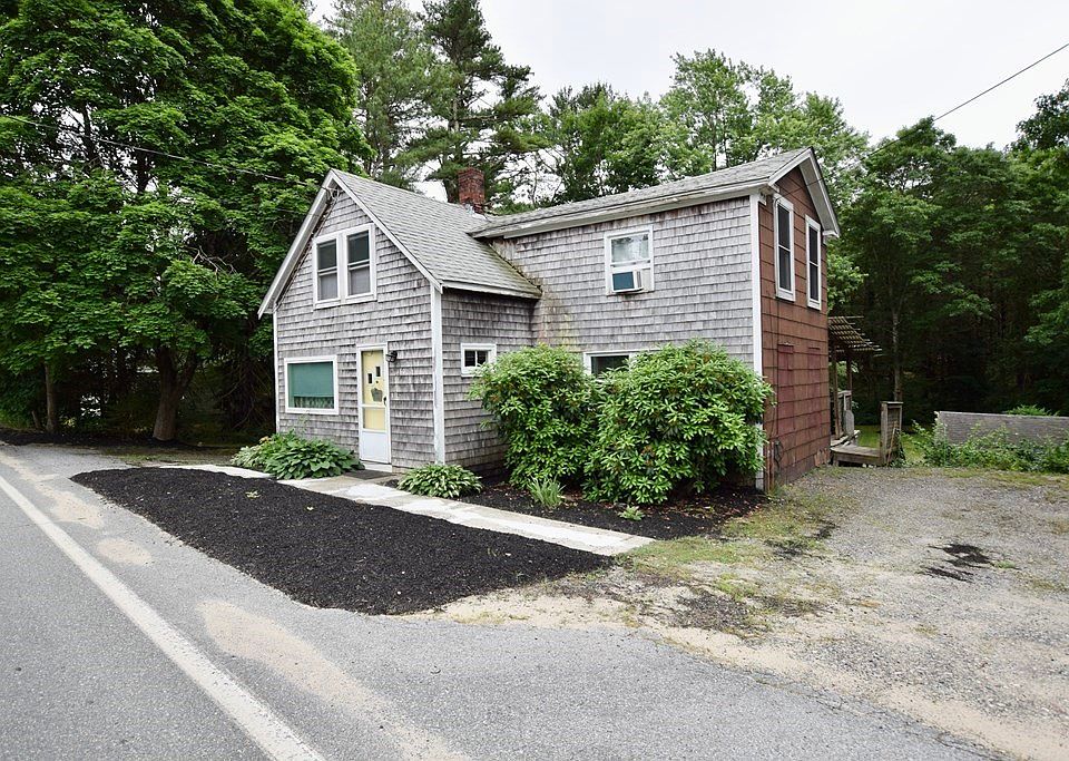 160 Center St, Carver, MA 02330 MLS 73008149 Zillow