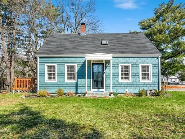 320 Walnut St, West Bridgewater, MA 02379