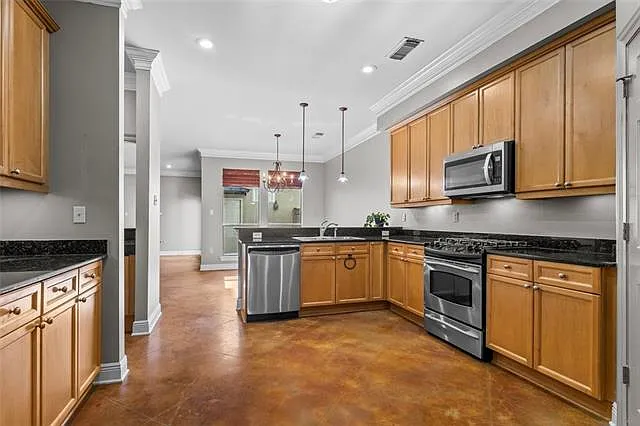 4 bed, 3.5 bath, 3029 sqft, $3,000 — Photo 4
