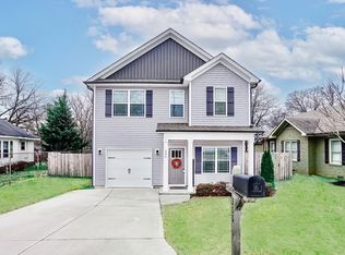 206 Snow St, Greer, SC 29651