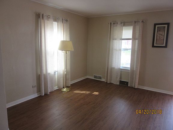 4th image of 56 Harnett Ave