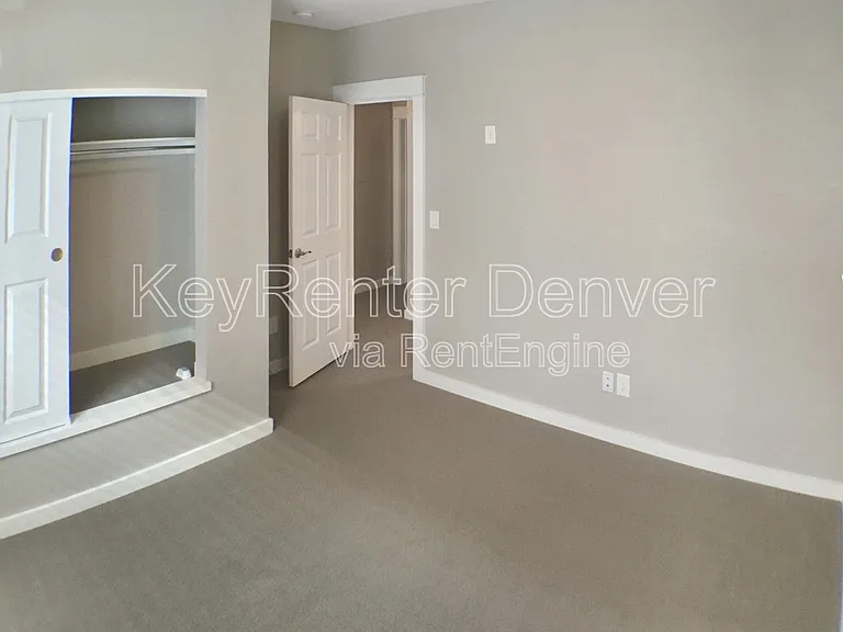 1539 W 43rd Ave — Photo 10