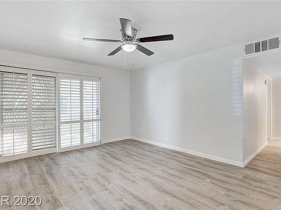5th image of 3064 Casey Dr Unit 103