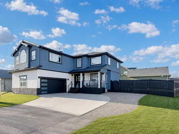 80 N Canoe Sq SW, Airdrie, AB T4B 2N6