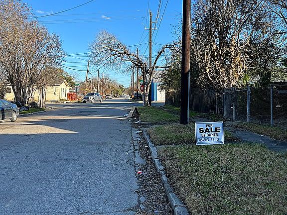 2nd image of 6840 Avenue C