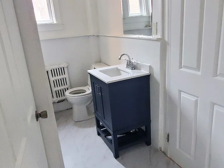 606 N 64th St #1STFLOOR — Photo 5