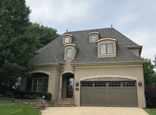 256 Sawyer Ave, Glen Ellyn, IL 60137