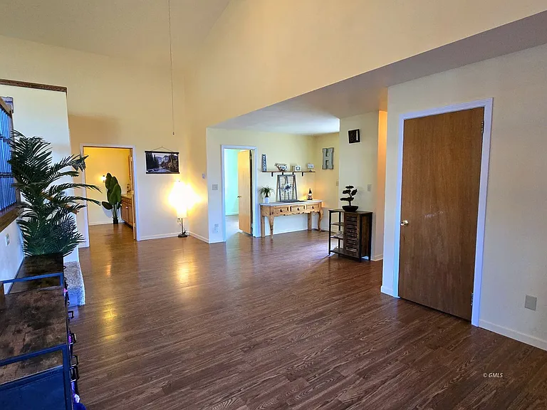 419 S Rosser Ave — Photo 6