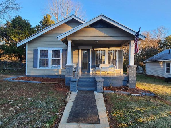 211 W Oak St, Oxford, AL 36203