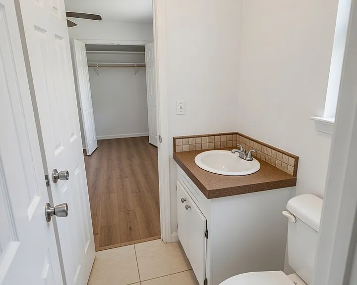 3533 Sheffield Dr — Photo 13