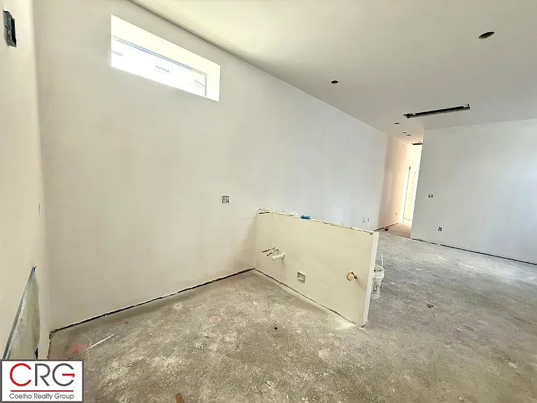 140 Summer St #1B — Photo 4