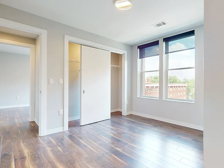 520 E Armour — Photo 157