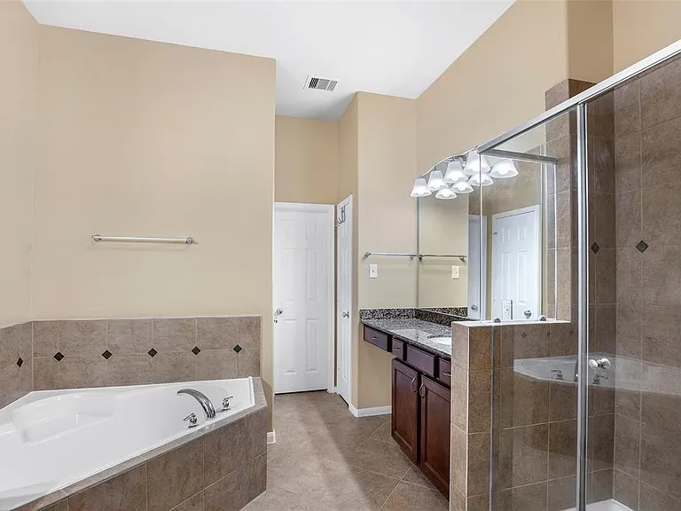 17906 Arapaho Hill Ln — Photo 17