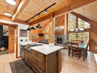 14208 Copenhagen Dr, Truckee, CA, 96161