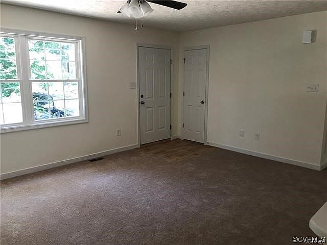 1st image of 125 W Rose Ave