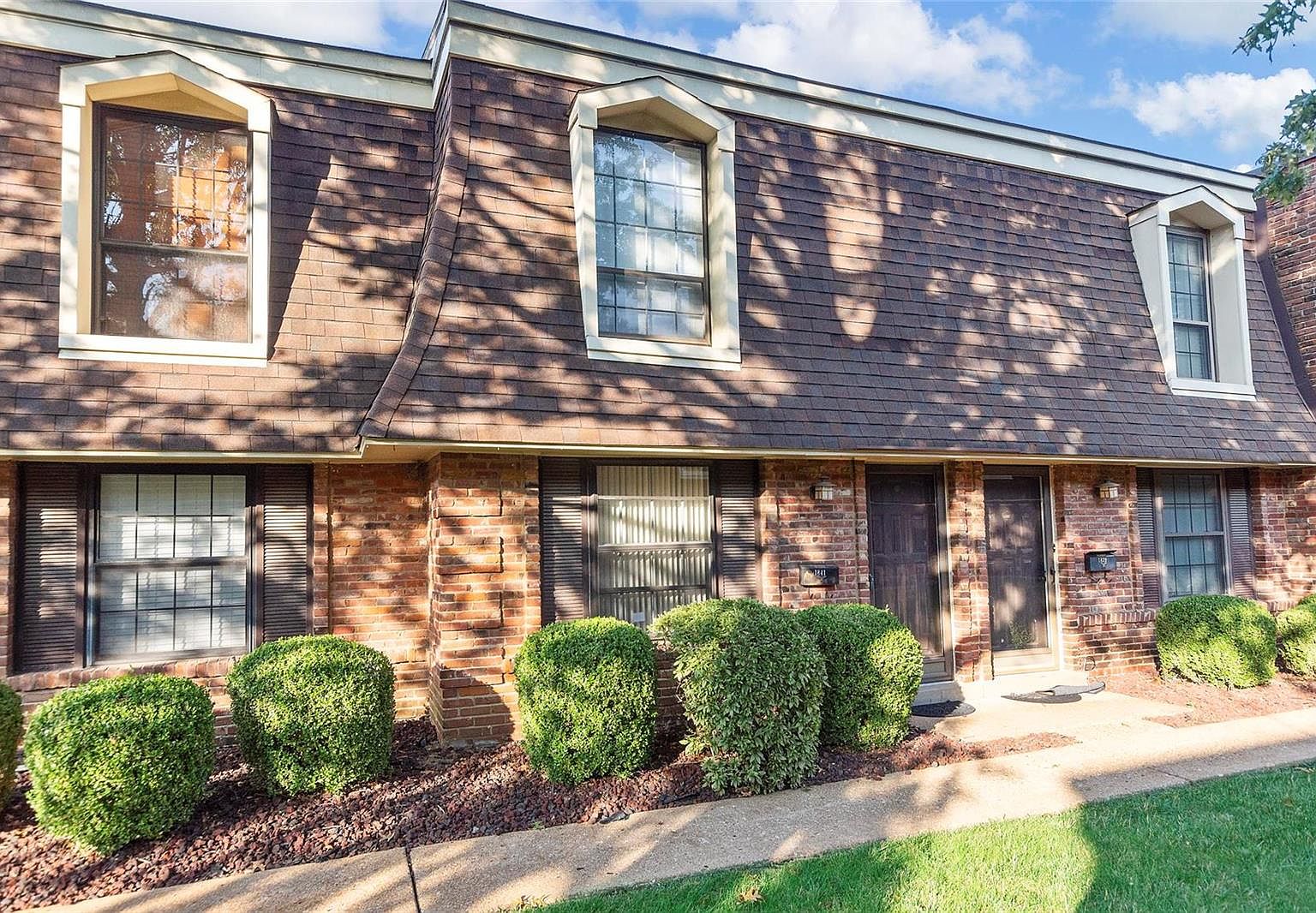 1841 Mansard Dr, Saint Louis, MO 63125 | Zillow