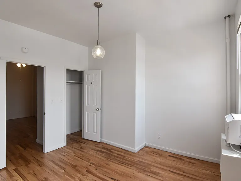 955 Grand St #3 — Photo 11