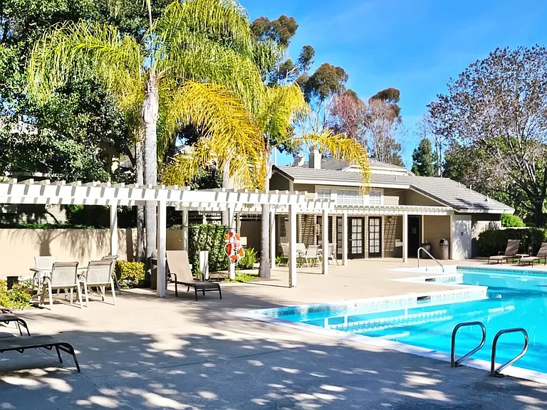 3721 Caminito Carmel Lndg — Photo 23