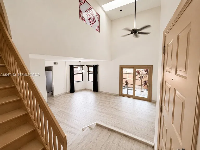 11263 SW 9th Ct — Photo 3