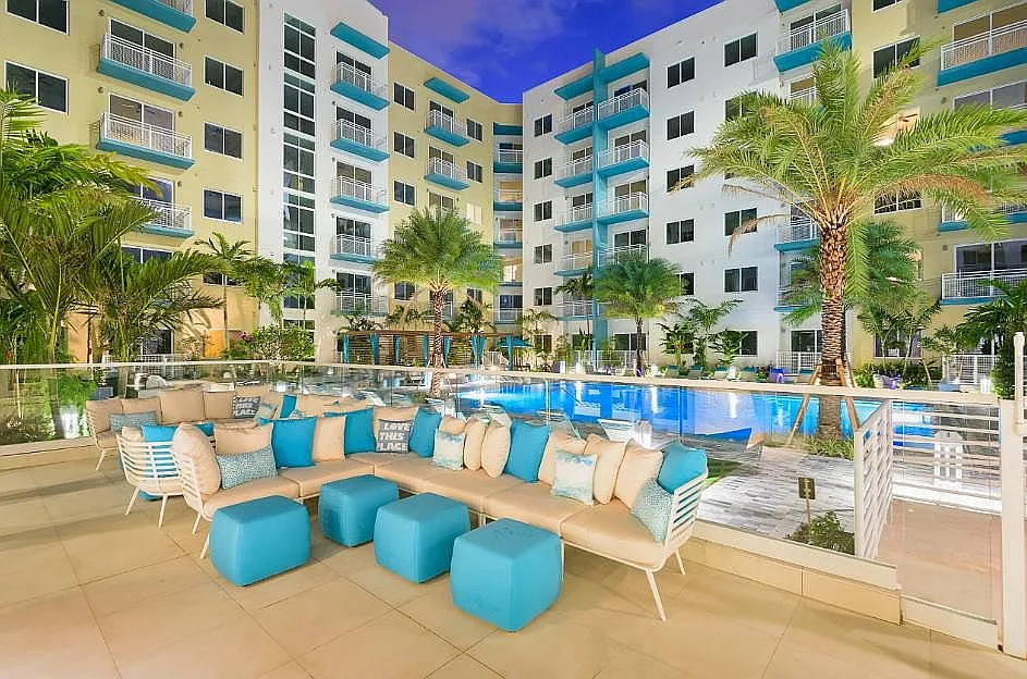 Ora Flagler Village — Photo 4