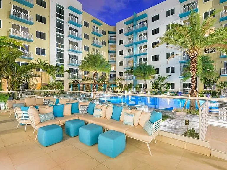 Ora Flagler Village — Photo 4