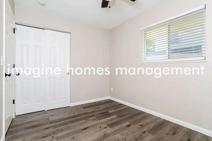 973 W Kemper Rd — Photo 10