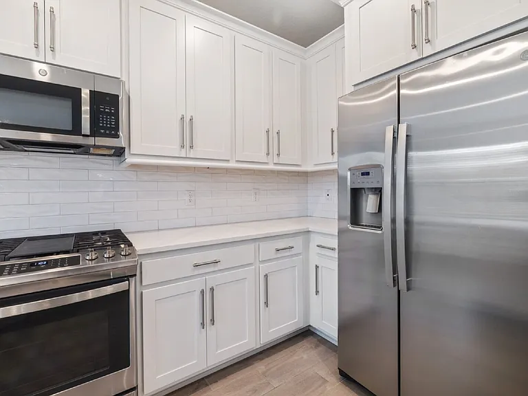 5103 San Martino Dr — Photo 13