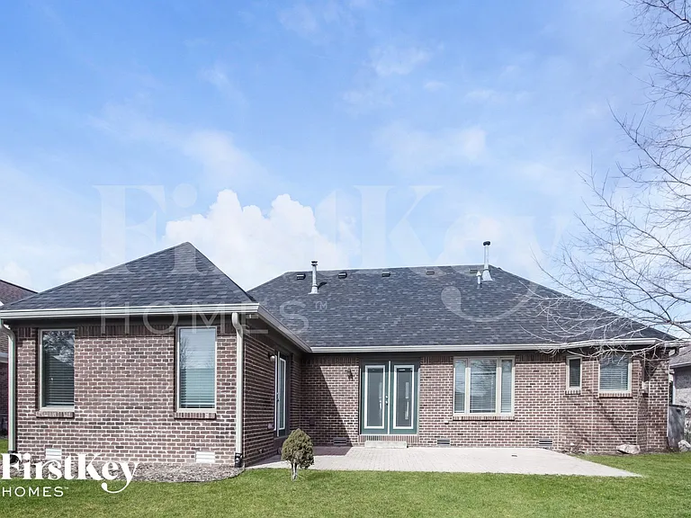 6775 Anna Ct — Photo 15