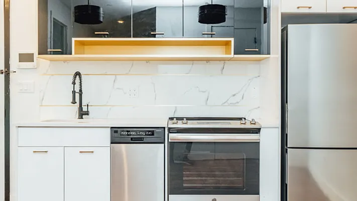 Rented by Nooklyn NYC LLC | media 18