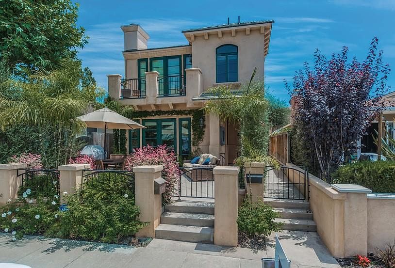 Front of property.