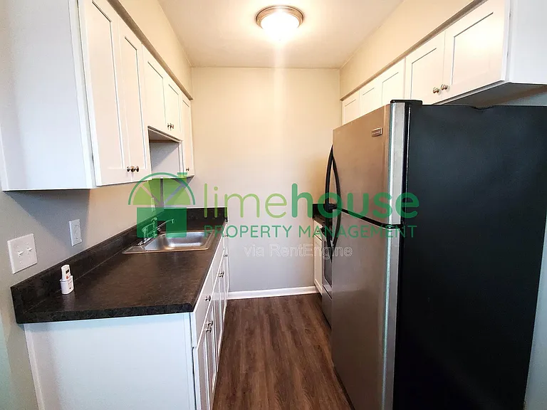 4314 Dunning Rd #4 — Photo 2