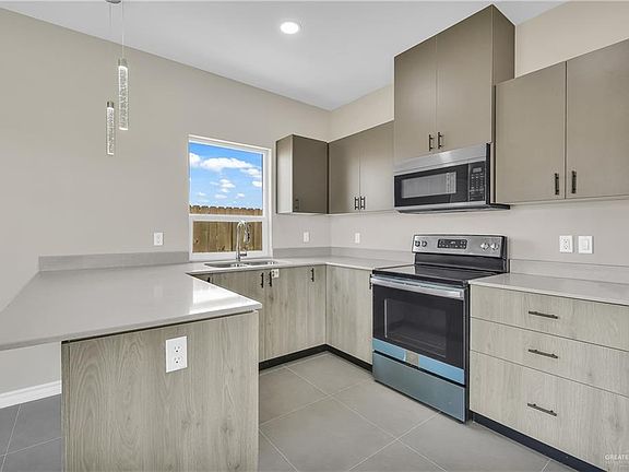 4th image of 6903 N 59th Ln #4