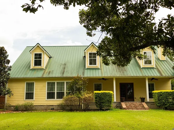 21866 Bond Rd, Denham Springs, LA 70726