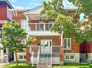162 Ivy Cres #2, Ottawa, ON K1M1X6