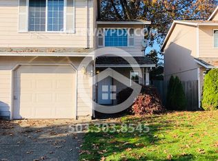 170 E Fairfield St, Gladstone, OR 97027