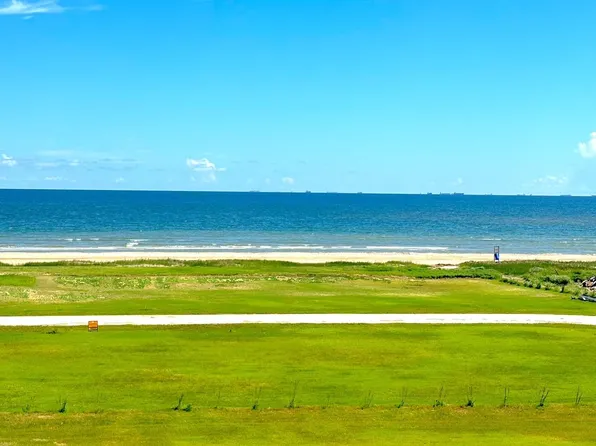 662 Arlo Ter, Gilchrist, TX 77617