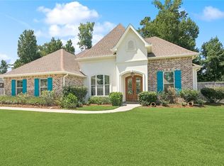 209 Pine Crest Dr, Madisonville, LA 70447