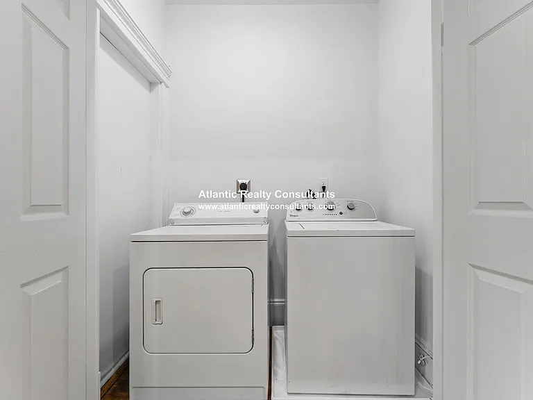 134 Pleasant St #3 — Photo 14