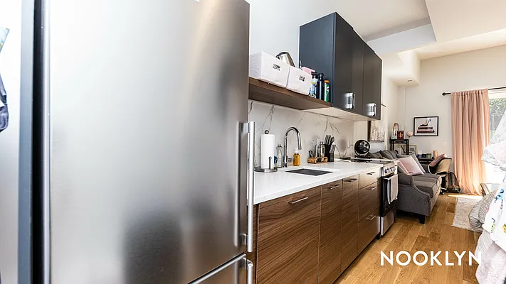 Rented by Nooklyn NYC LLC | media 46