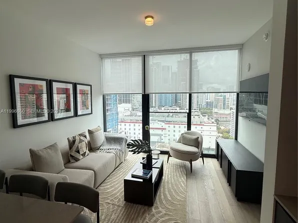 20 NE 11th St #2909, Miami, FL 33132