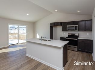 4412 E 43rd St, Des Moines, IA 50310