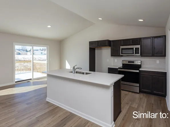 4412 E 43rd St, Des Moines, IA 50310