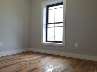 555 39th St #2S, Brooklyn, NY 11232