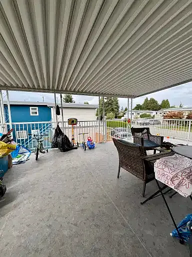 4 bed, 1.5 bath, $3,300 — Photo 2