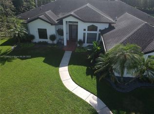 16620 SW 52nd Pl, Southwest Ranches, FL 33331