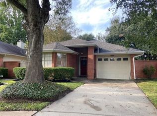 16115 Springbank Dr, Houston, TX 77095