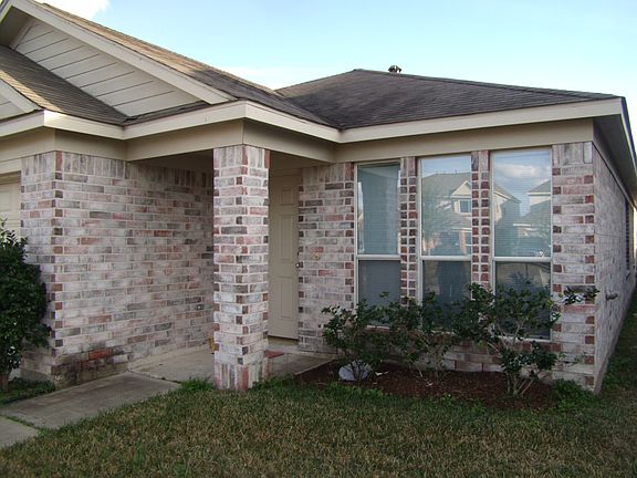 Side of 18235 River Sage Dr