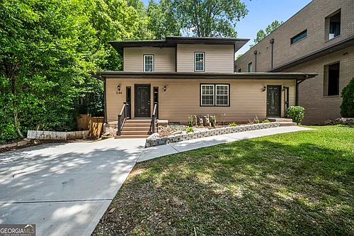 1126 Briarcliff Pl NE #1 Photo 1