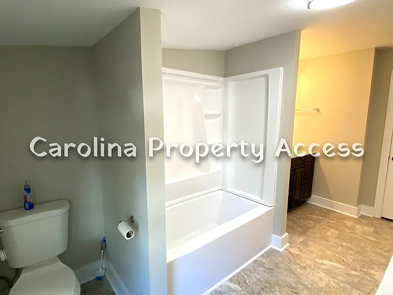 2928 Evans Rd — Photo 13
