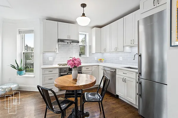 Sold by Garfield Realty  | media 12